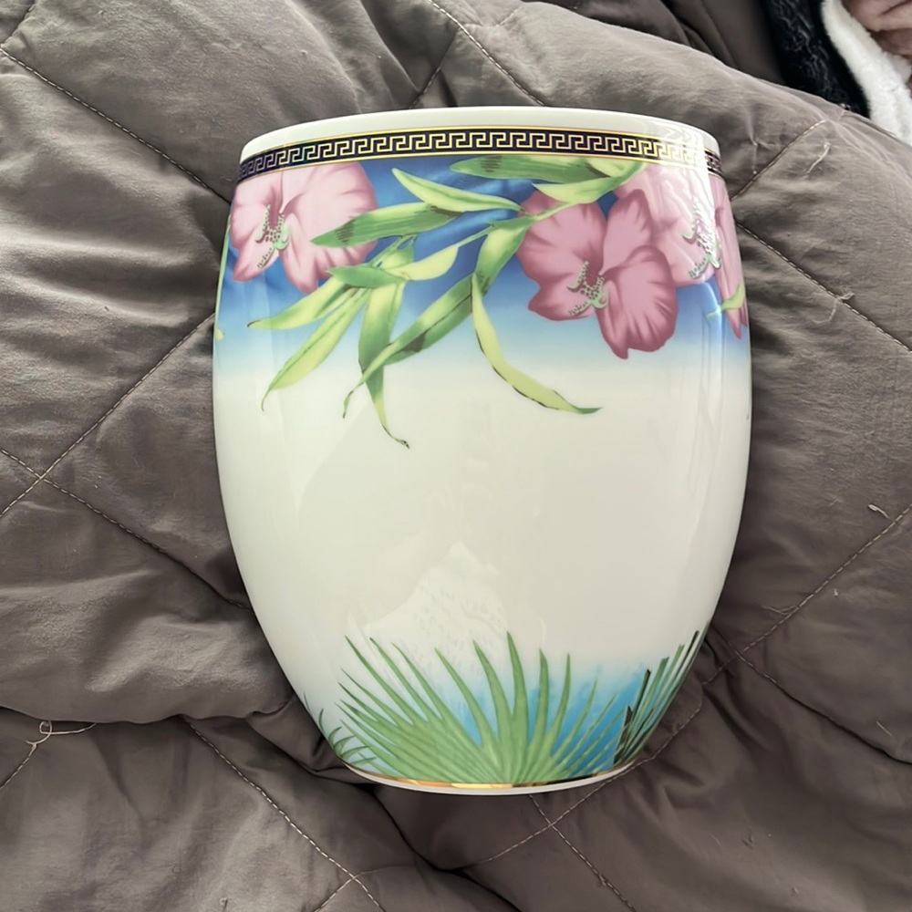Versace Vase Jungle Style
